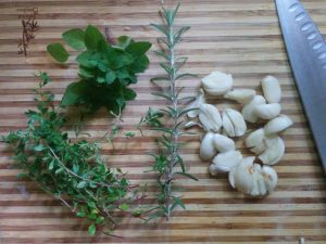 Crushed Garlic, Rosemary, Oregano & Thyme